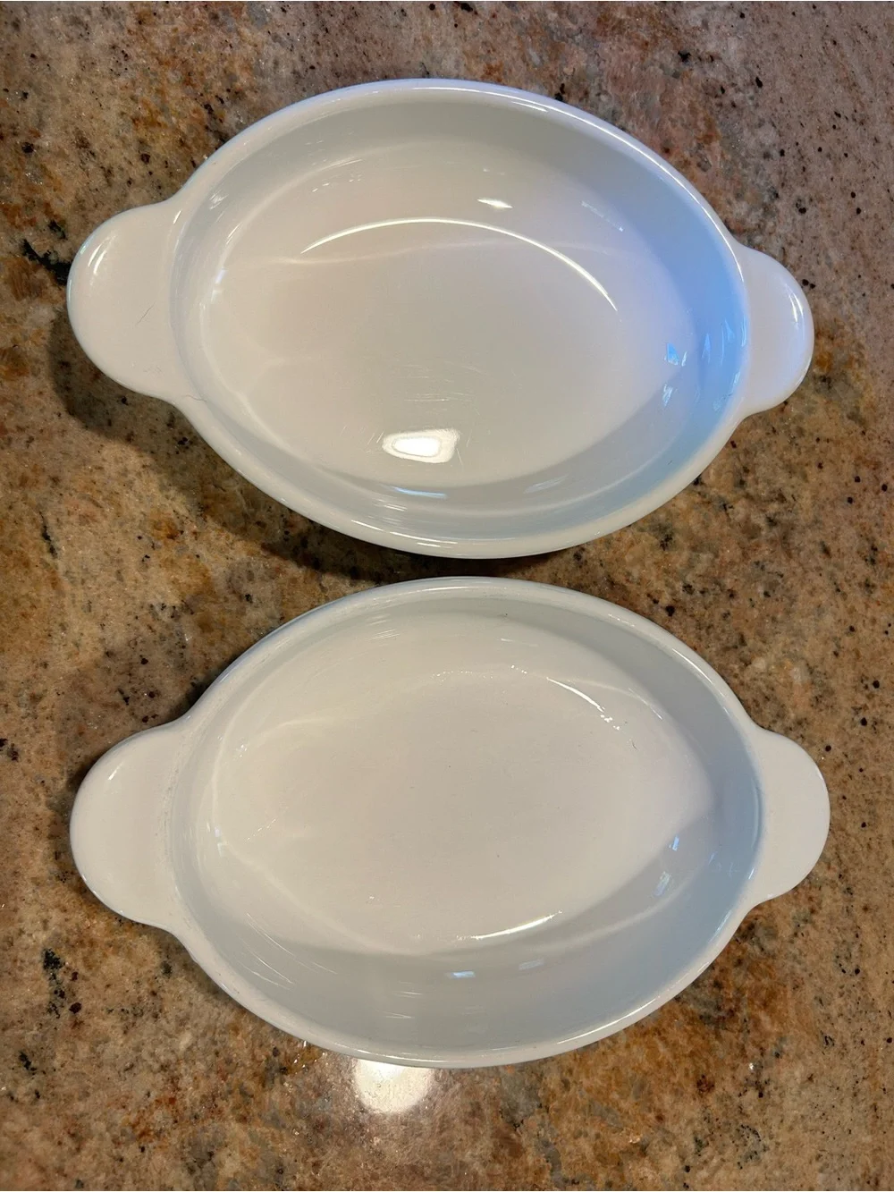 CorningWare Oval Set of (2) #P-14-B w/Pyrex lid P-14-C 14 oz Casserole